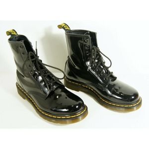 Doc Martens 1460w US 9 Womens Leather Black Boots